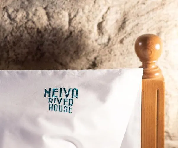 Neiva River House - Azenha Next To The River 펜션