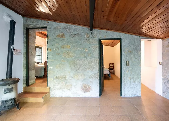 Neiva River House - Azenha Next To The River 펜션 *