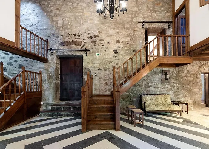 펜션 Neiva River House - Azenha Next To The River 에스포센데