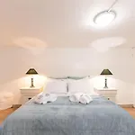 Neiva River House - Azenha Next To The River بيت للعطل إسبونسيندي