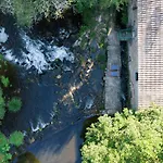 Neiva River House - Azenha Next To The River بيت للعطل