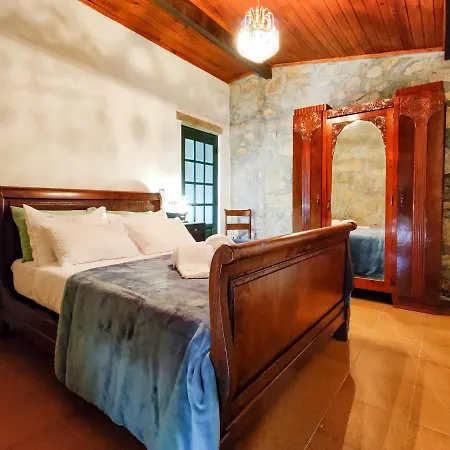 Neiva River House - Azenha Next To The River Ferienhaus